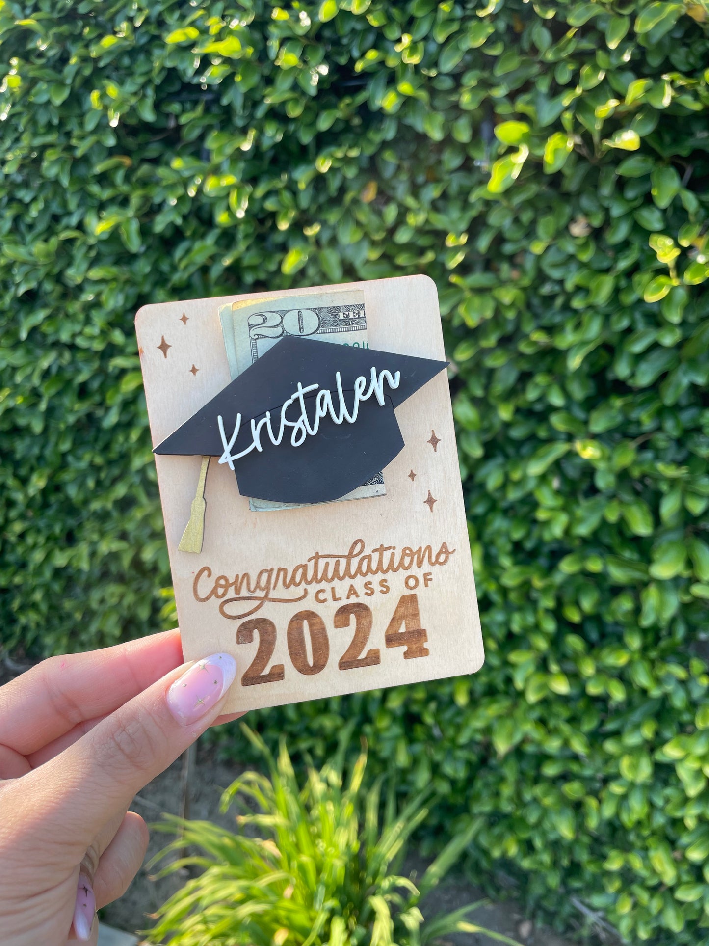 Personalized graduation money holder