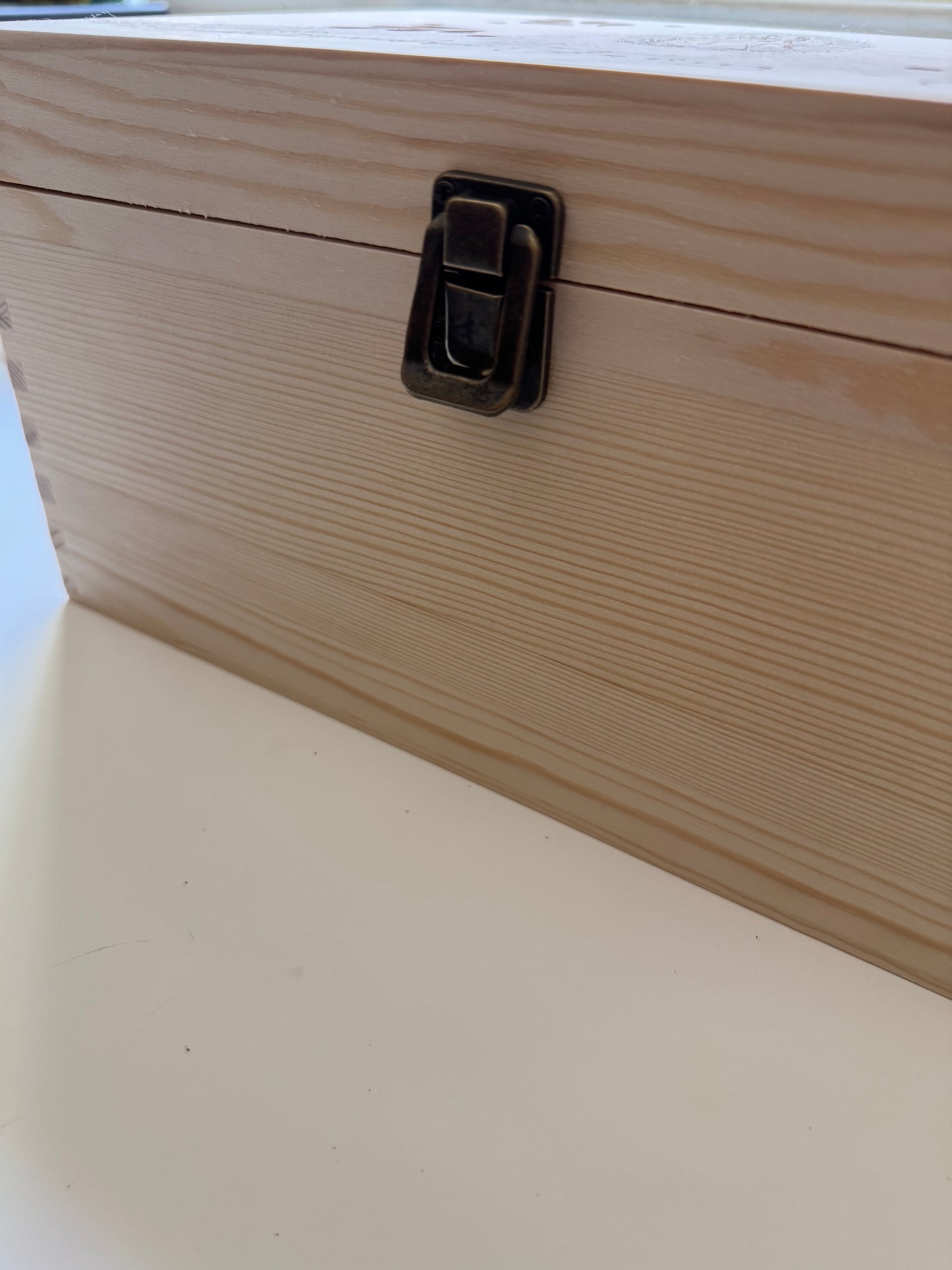 Keepsake box