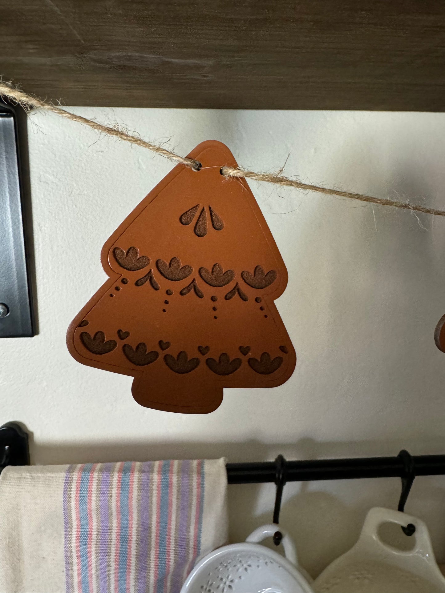 Gingerbread Talavera garland
