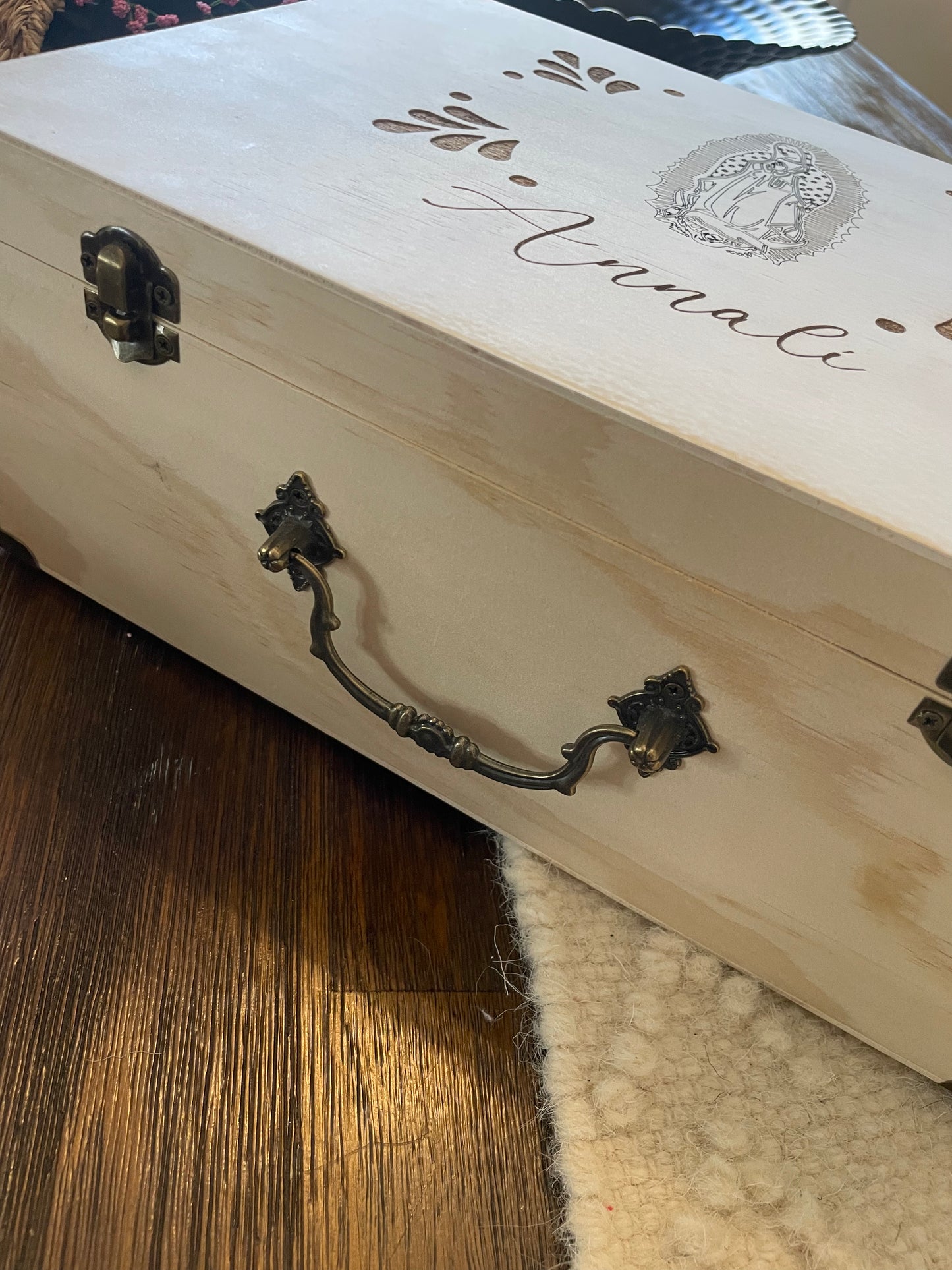 Keepsake box