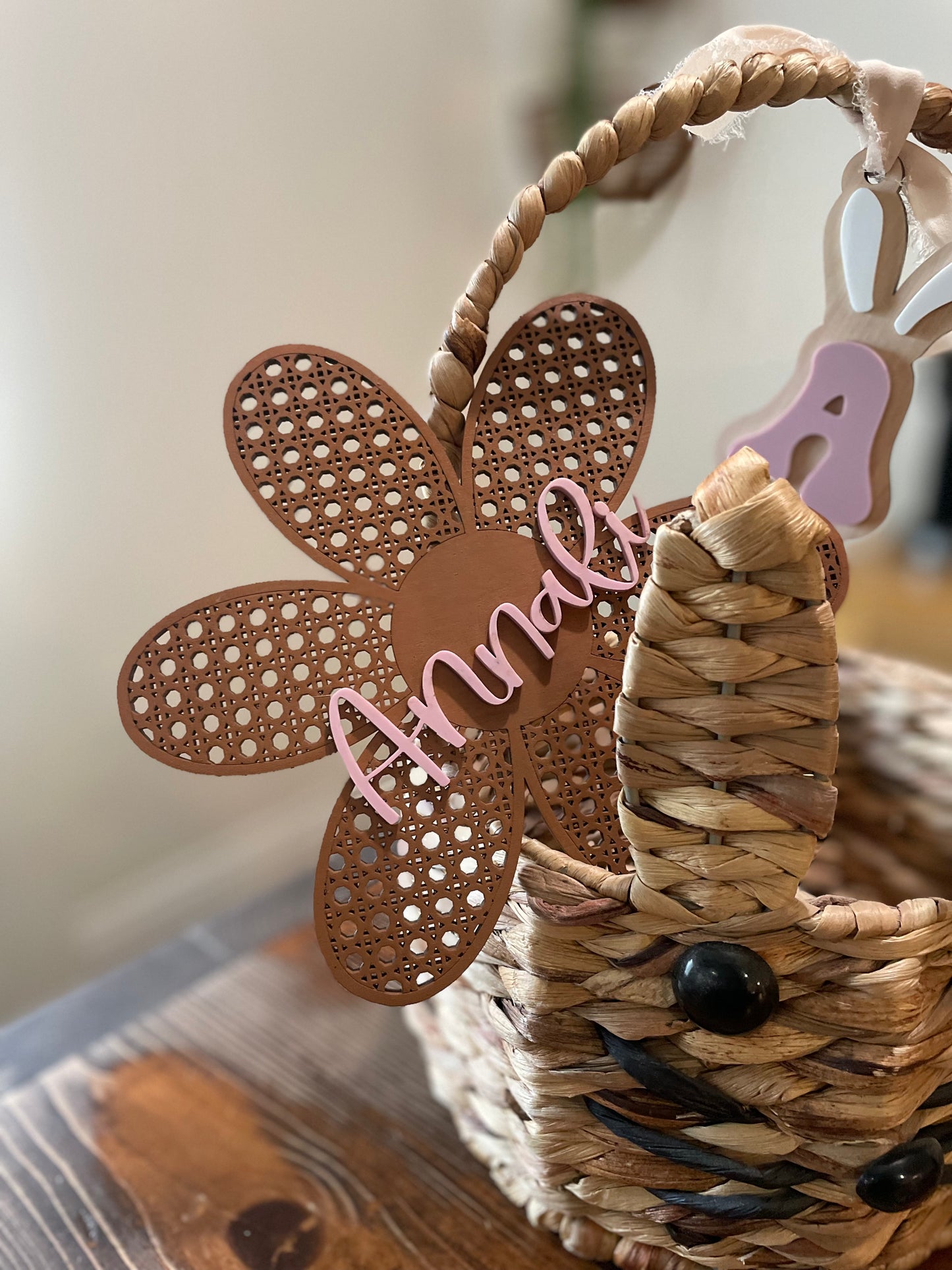 Rattan daisy with name