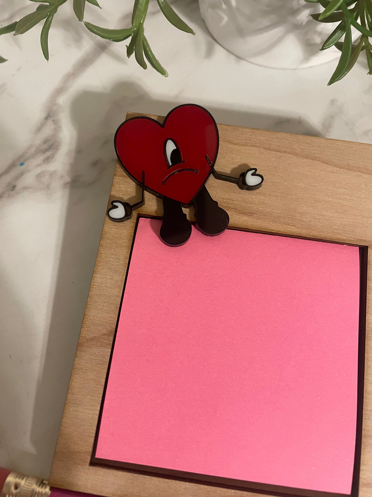 Sticky note holder