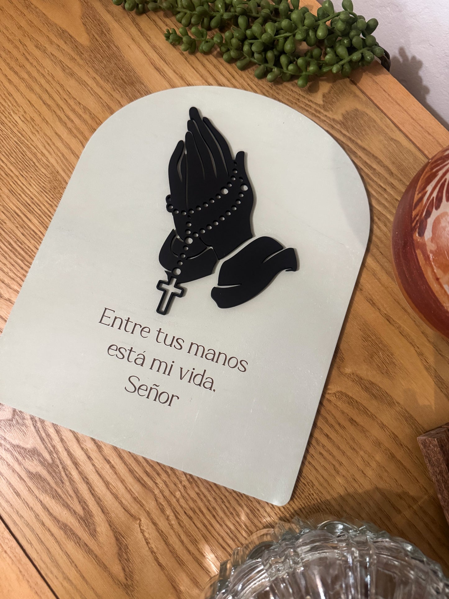 Entre tus manos| Prayer Home Decor