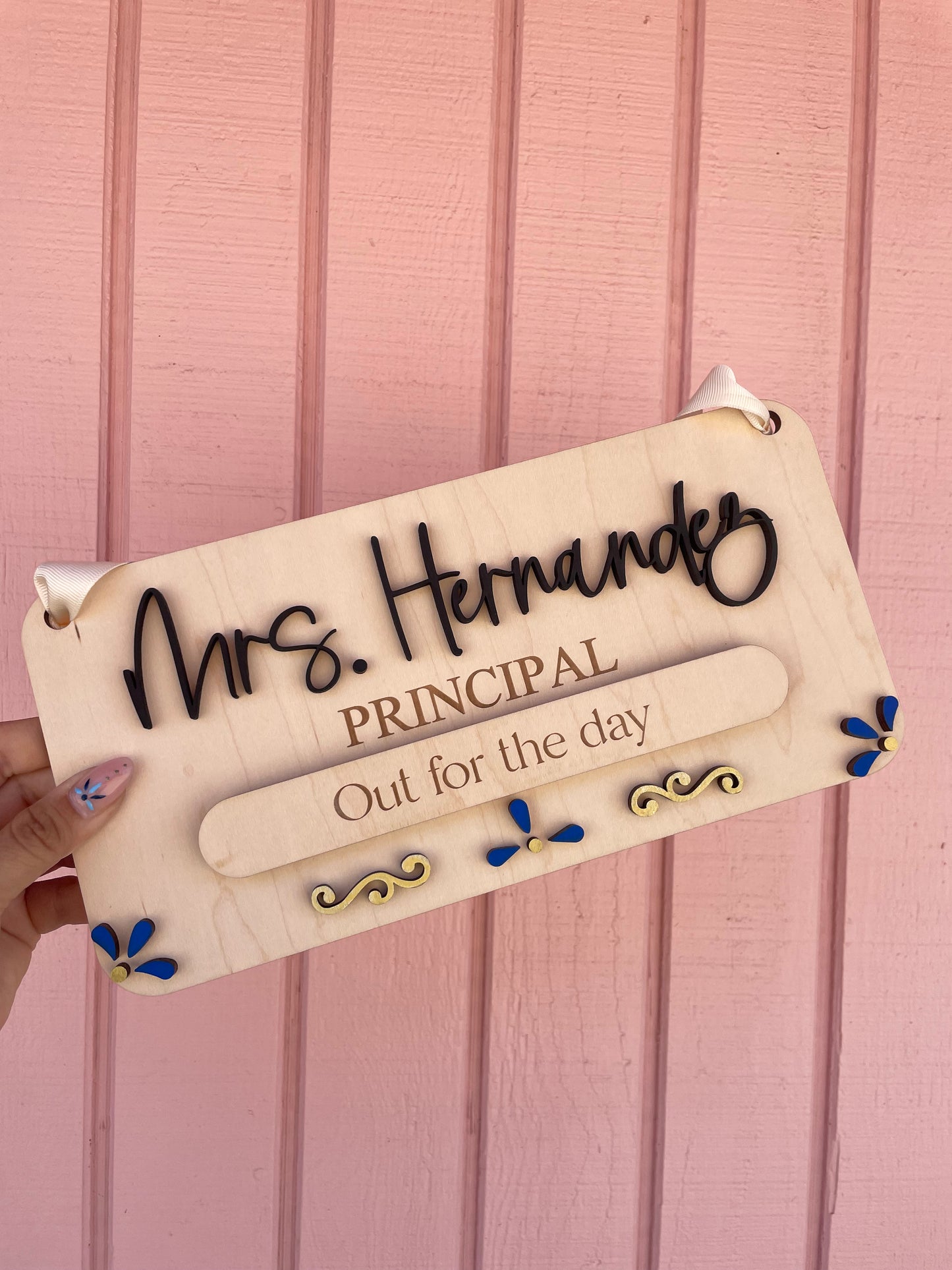 Personalized door hanger